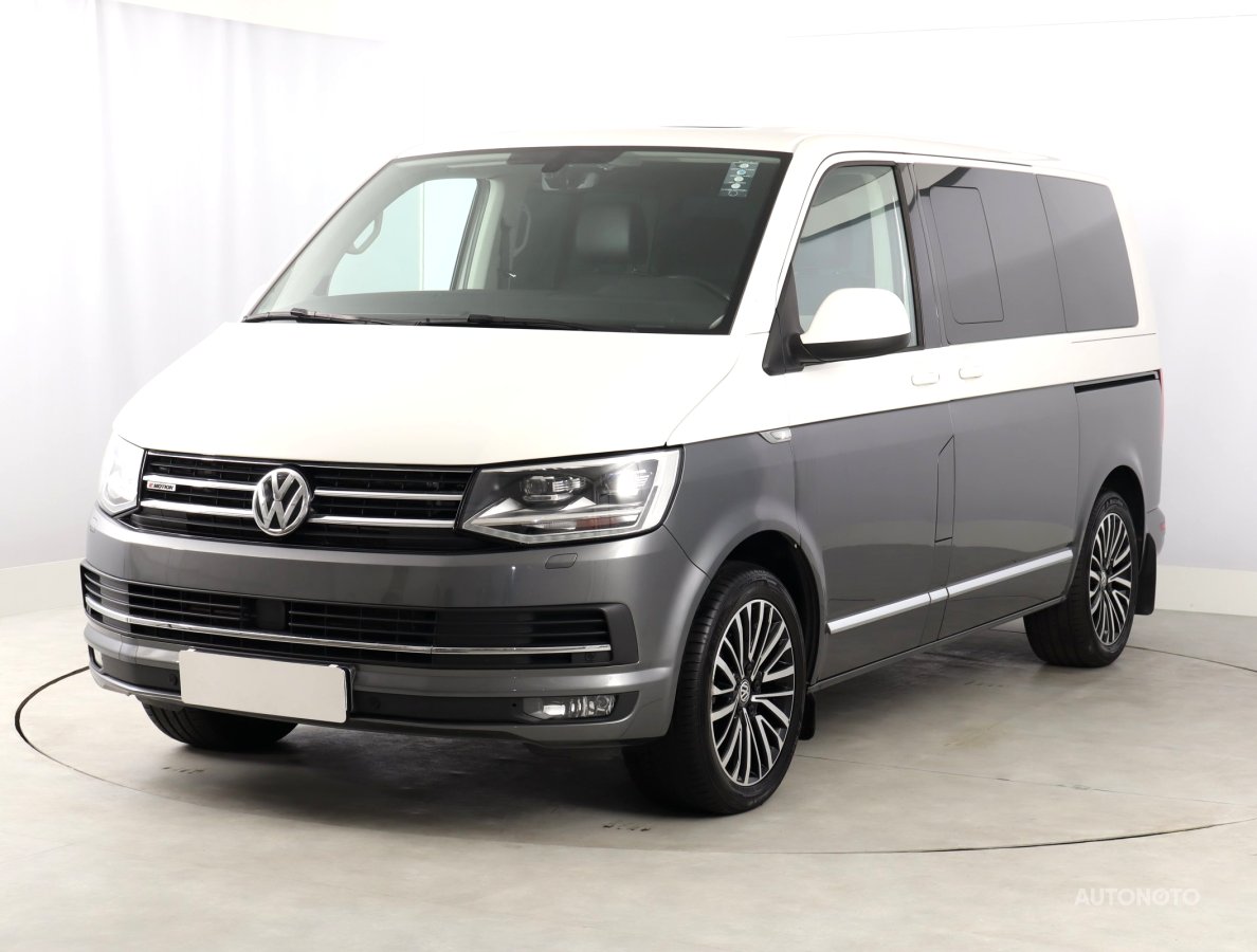 Volkswagen Multivan, 2017 - pohled č. 3