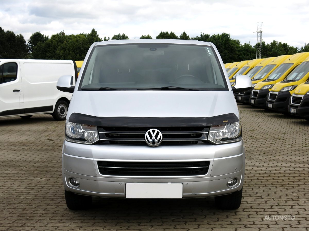Volkswagen Multivan, 2010 - pohled č. 2