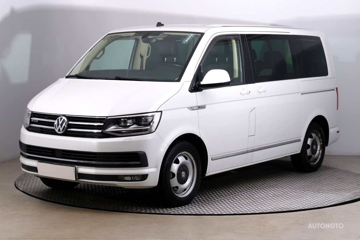 Volkswagen Multivan, 2017 - pohled č. 3