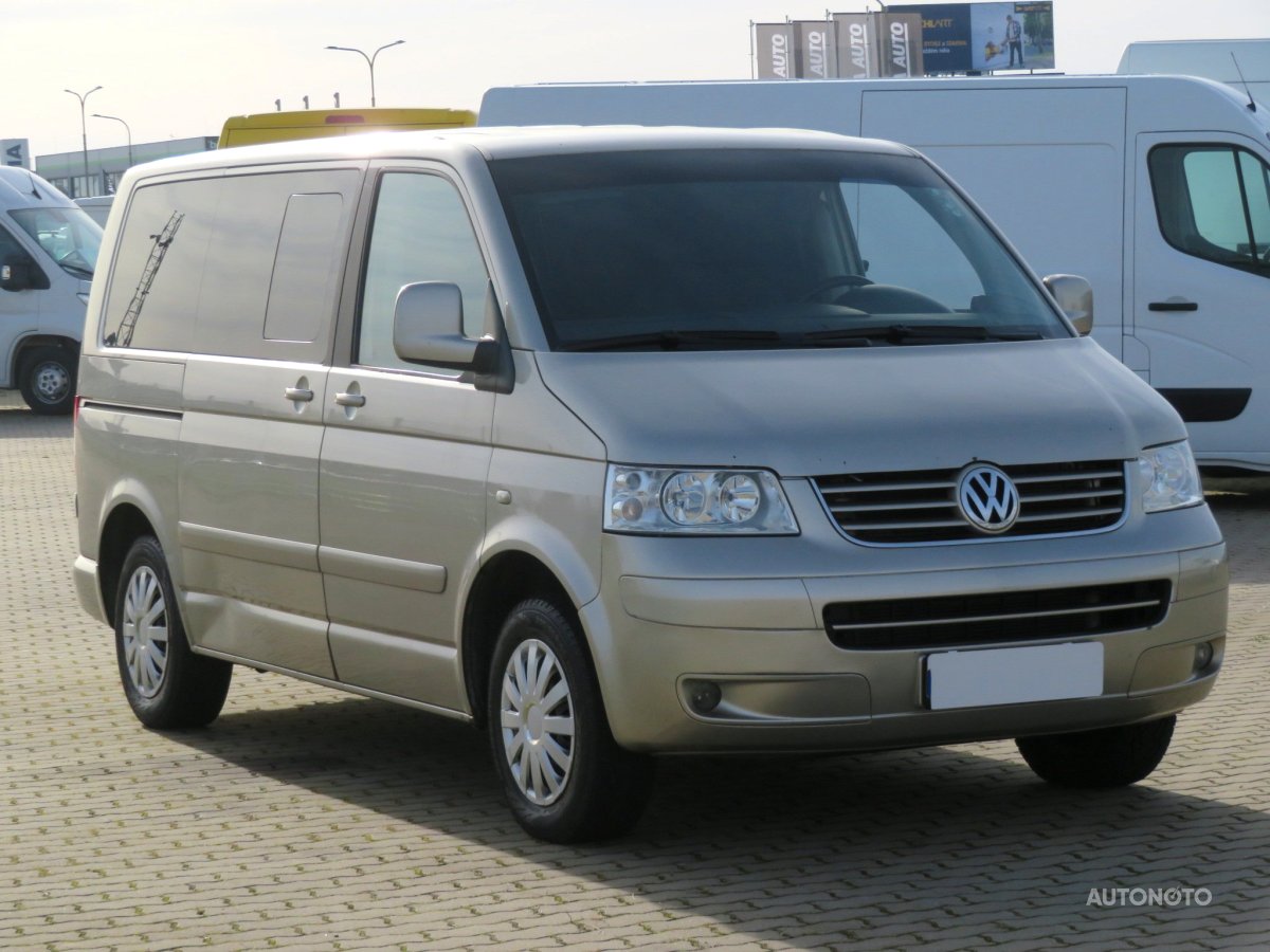 Volkswagen Multivan, 2005 - celkový pohled