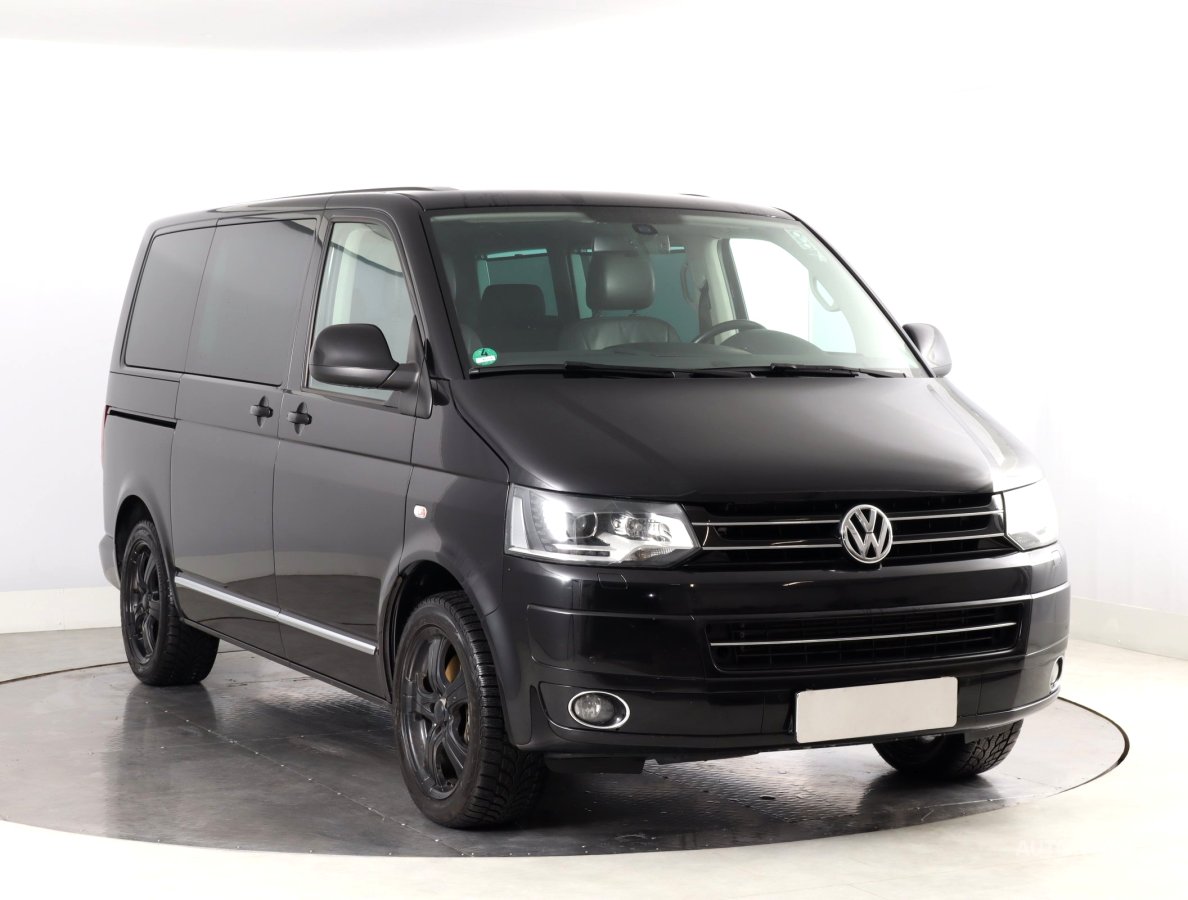 Volkswagen Multivan, 2015 - celkový pohled