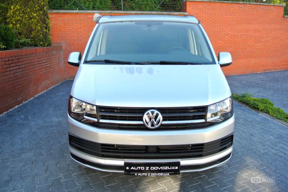 Volkswagen Multivan, 2016 - pohled č. 4