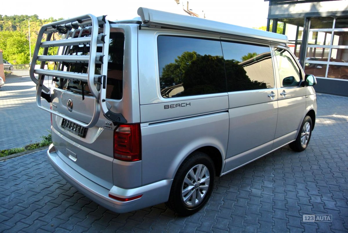 Volkswagen Multivan, 2016 - pohled č. 8