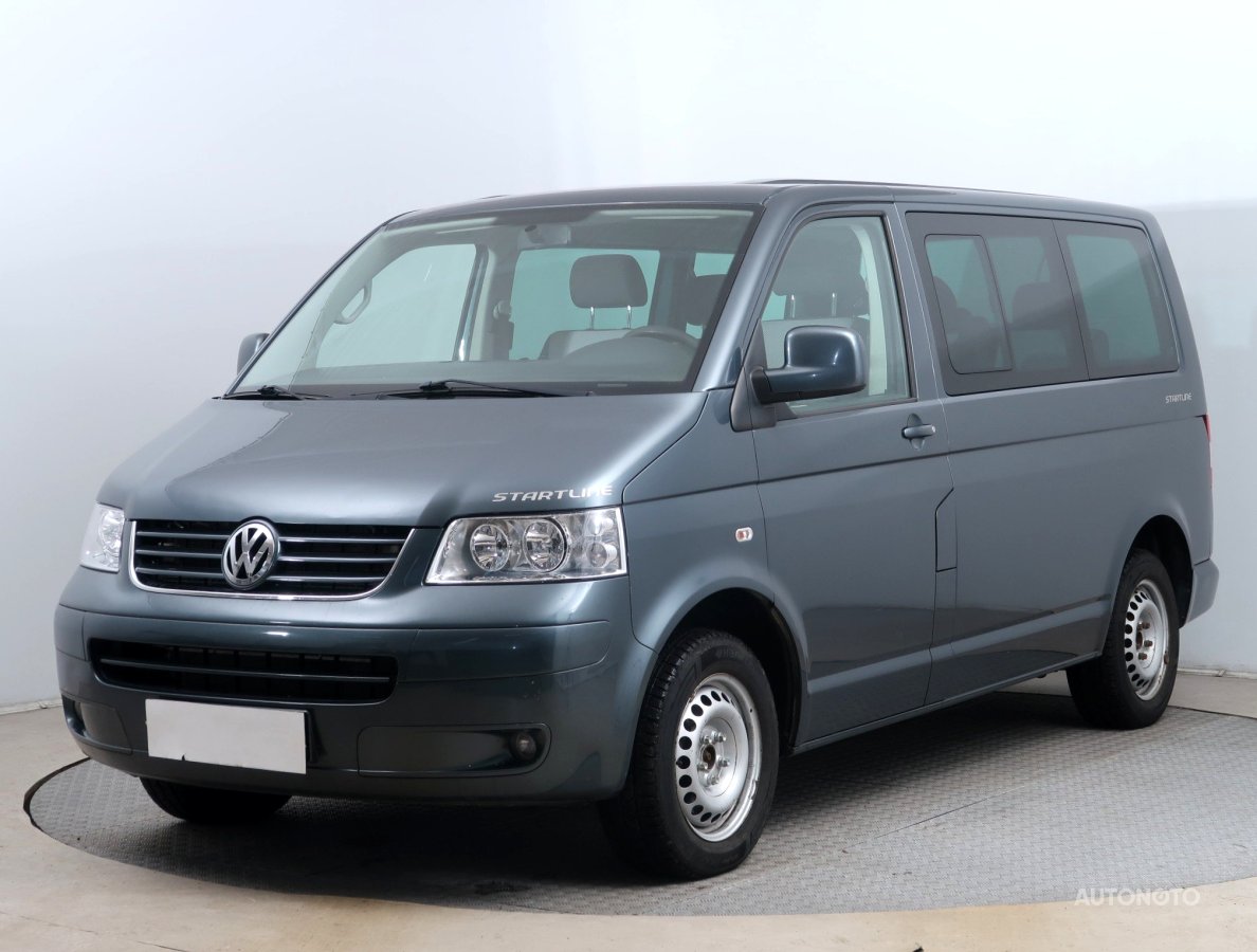 Volkswagen Multivan, 2009 - pohled č. 3