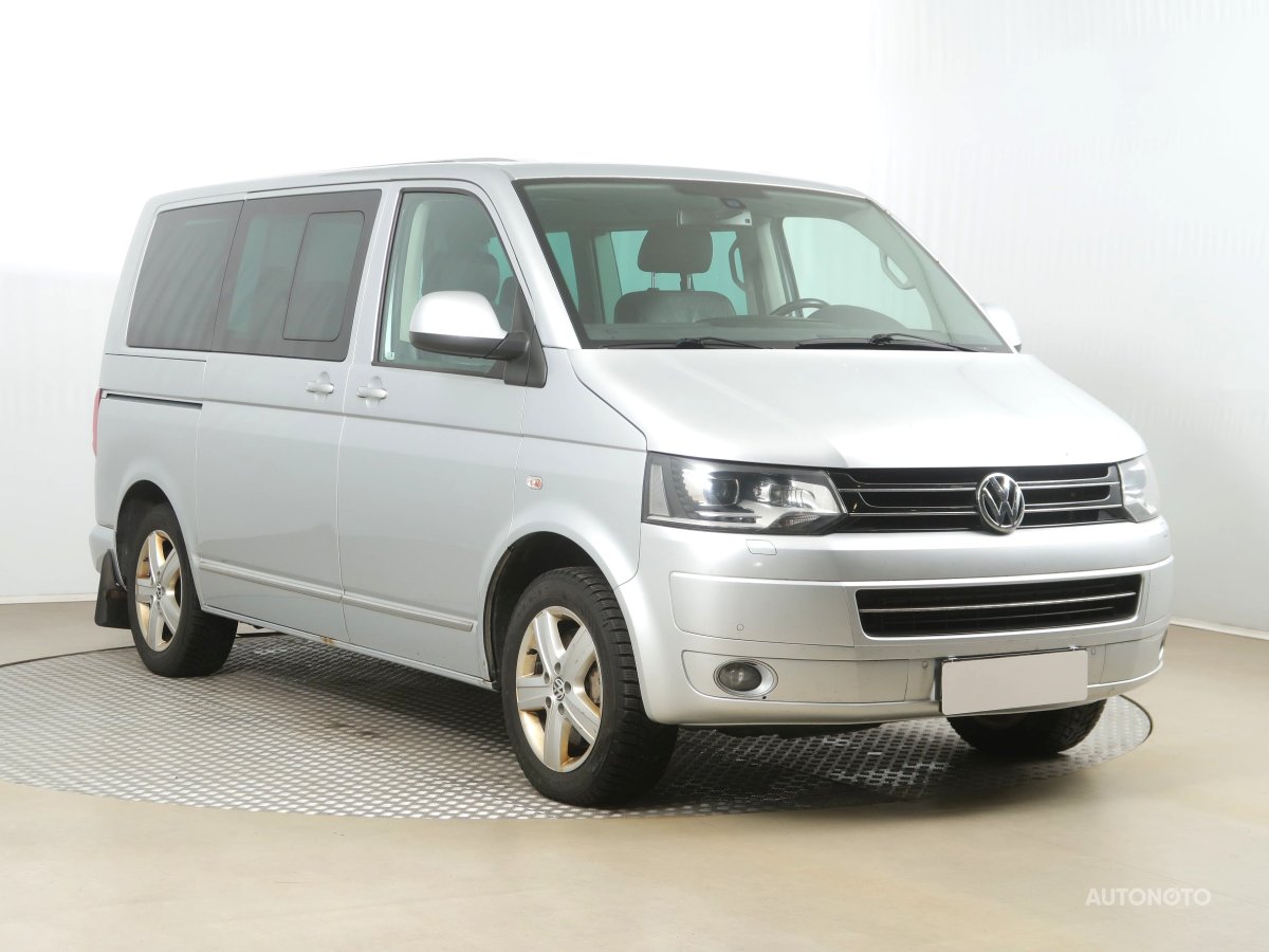 Volkswagen Multivan, 2012 - celkový pohled