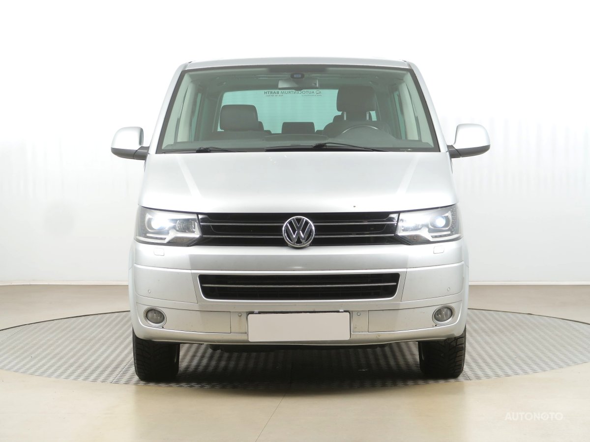 Volkswagen Multivan, 2012 - pohled č. 2