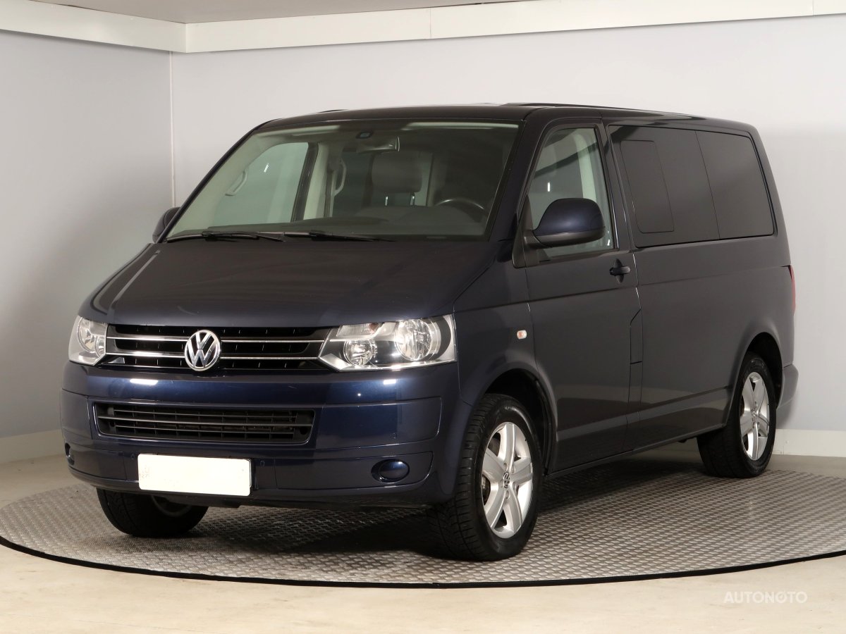 Volkswagen Multivan, 2014 - pohled č. 3