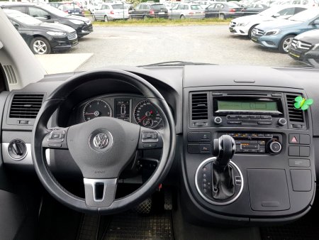 Volkswagen Multivan, 2011 - pohled č. 6