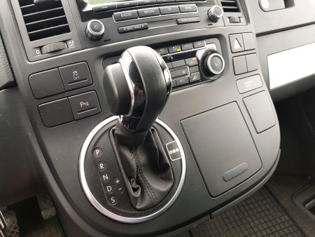 Volkswagen Multivan, 2011 - pohled č. 9