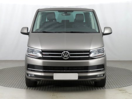 Volkswagen Multivan, 2018 - pohled č. 2