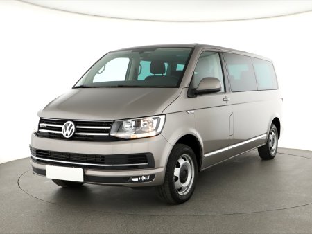 Volkswagen Multivan, 2017 - pohled č. 3
