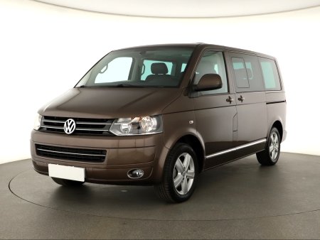 Volkswagen Multivan, 2010 - pohled č. 3