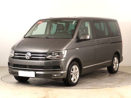 Volkswagen Multivan, 2017 - pohled č. 3