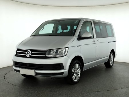 Volkswagen Multivan, 2017 - pohled č. 3