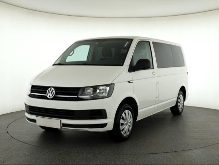 Volkswagen Multivan, 2018 - pohled č. 3