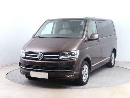 Volkswagen Multivan, 2016 - pohled č. 3