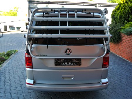 Volkswagen Multivan, 2016 - pohled č. 7