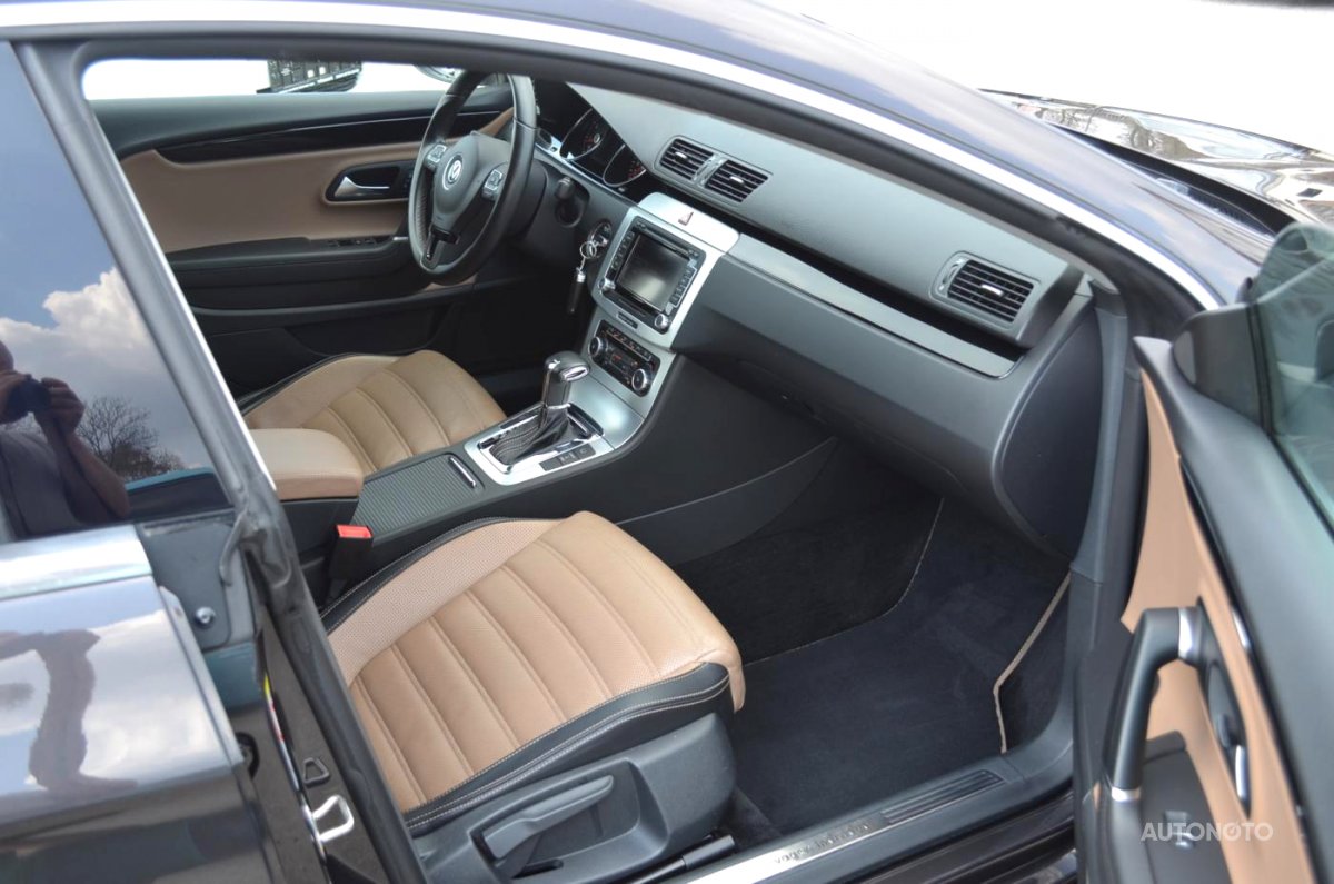 Volkswagen Passat CC, 2010 - pohled č. 10