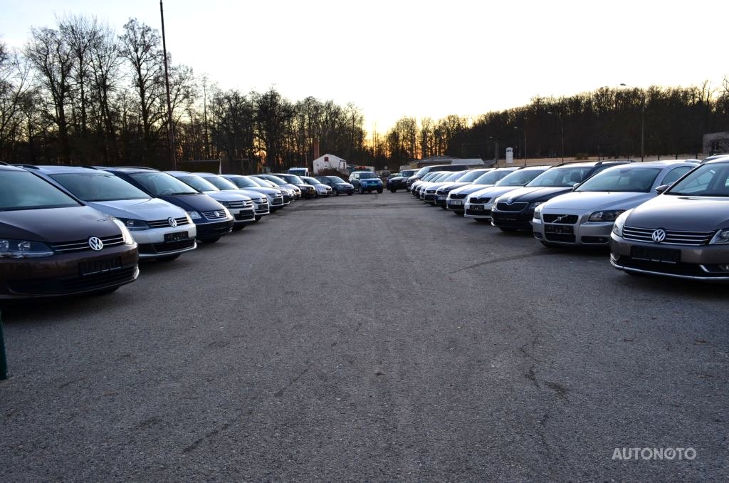 Volkswagen Passat CC, 2010 - pohled č. 2