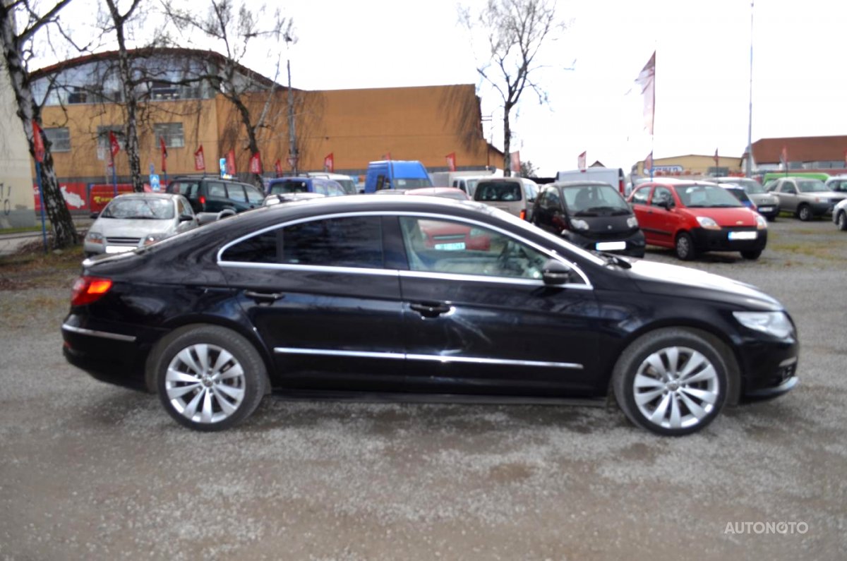 Volkswagen Passat CC, 2009 - pohled č. 2