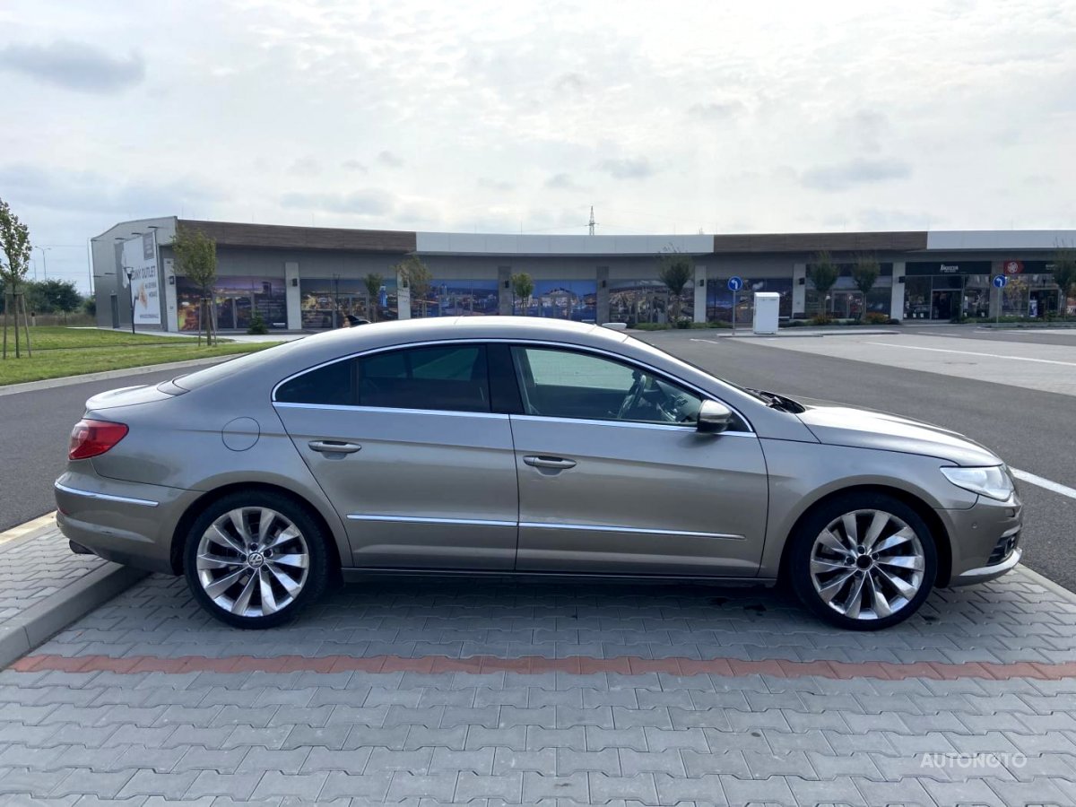 Volkswagen Passat CC, 2009 - pohled č. 2