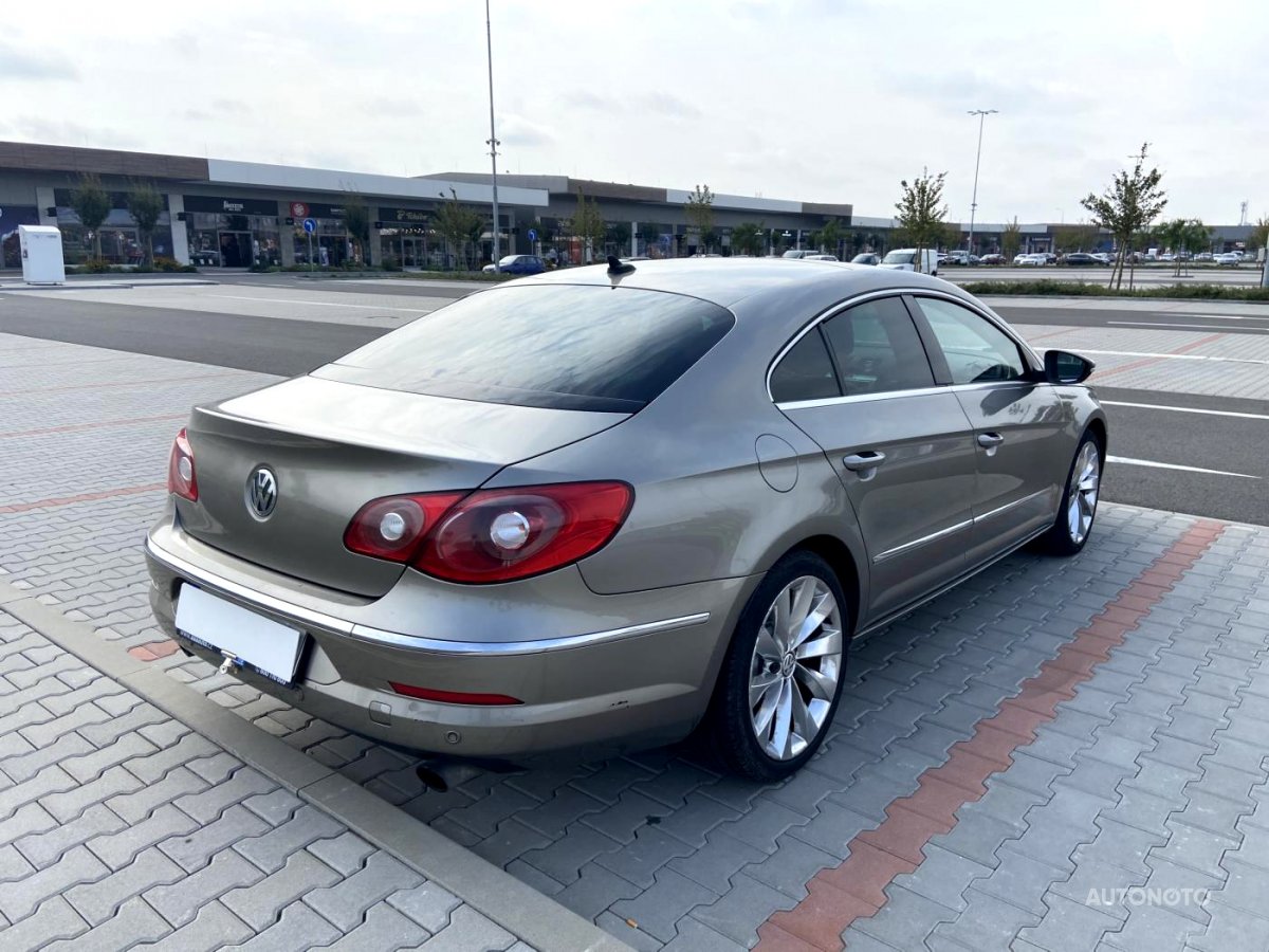 Volkswagen Passat CC, 2009 - pohled č. 3