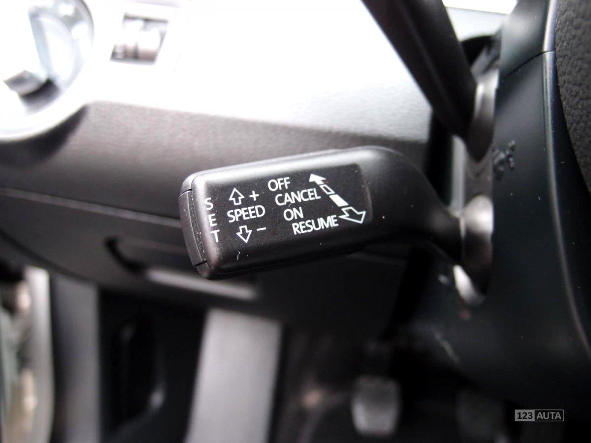 Volkswagen Passat CC, 2010 - pohled č. 22