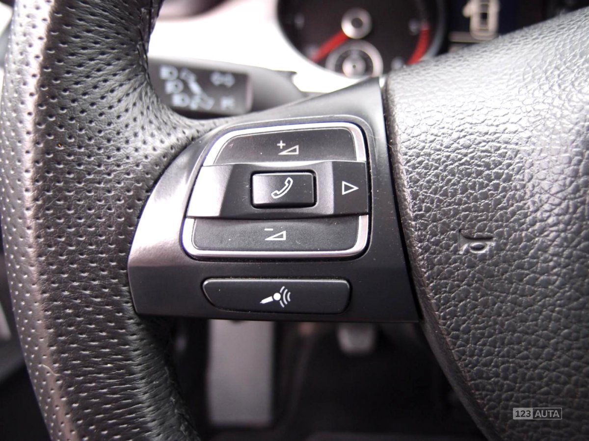 Volkswagen Passat CC, 2010 - pohled č. 24