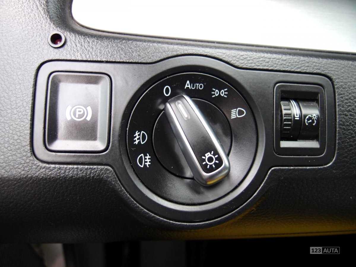 Volkswagen Passat CC, 2010 - pohled č. 26