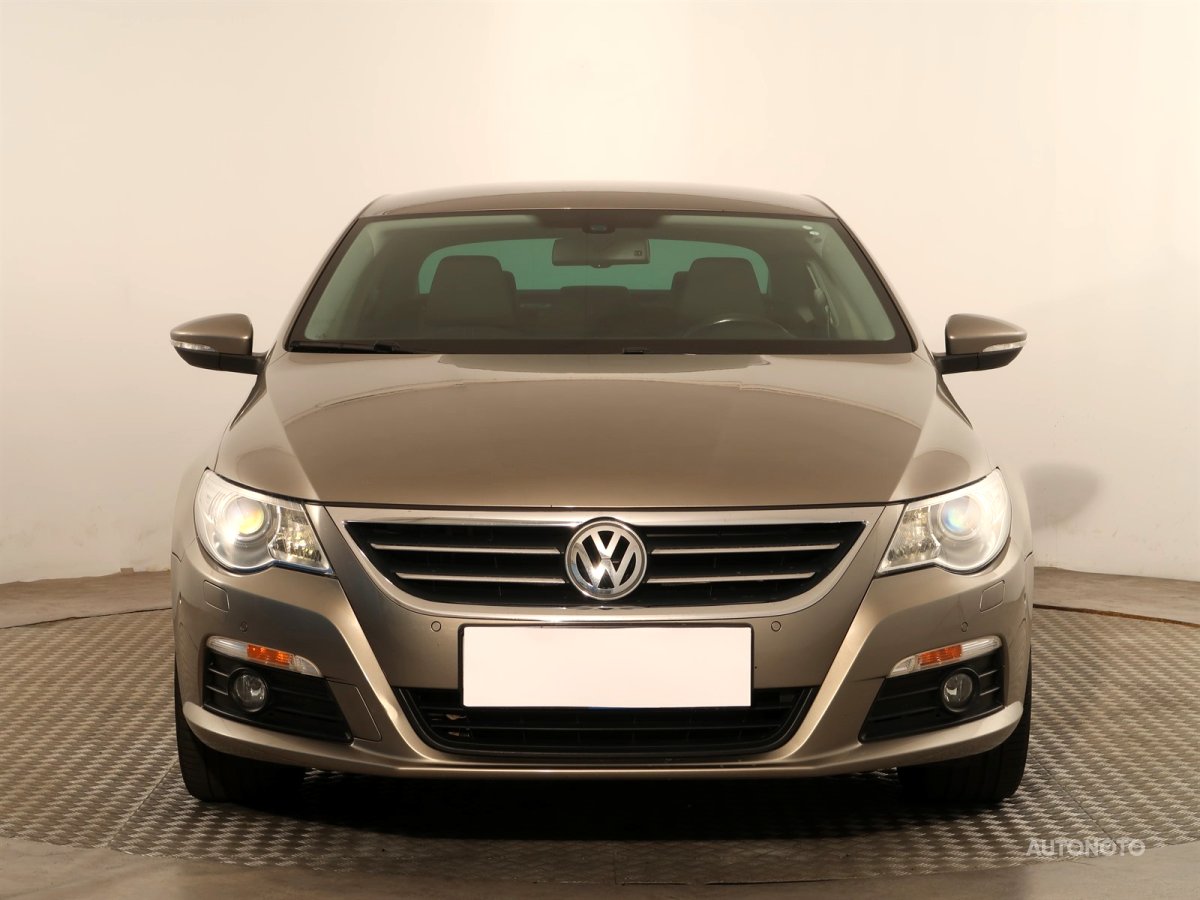 Volkswagen Passat CC, 2010 - pohled č. 2