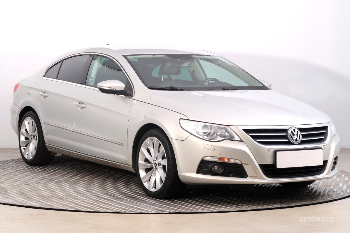 Volkswagen Passat CC, 2011 - celkový pohled