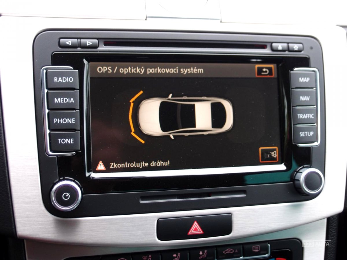 Volkswagen Passat CC, 2011 - pohled č. 17