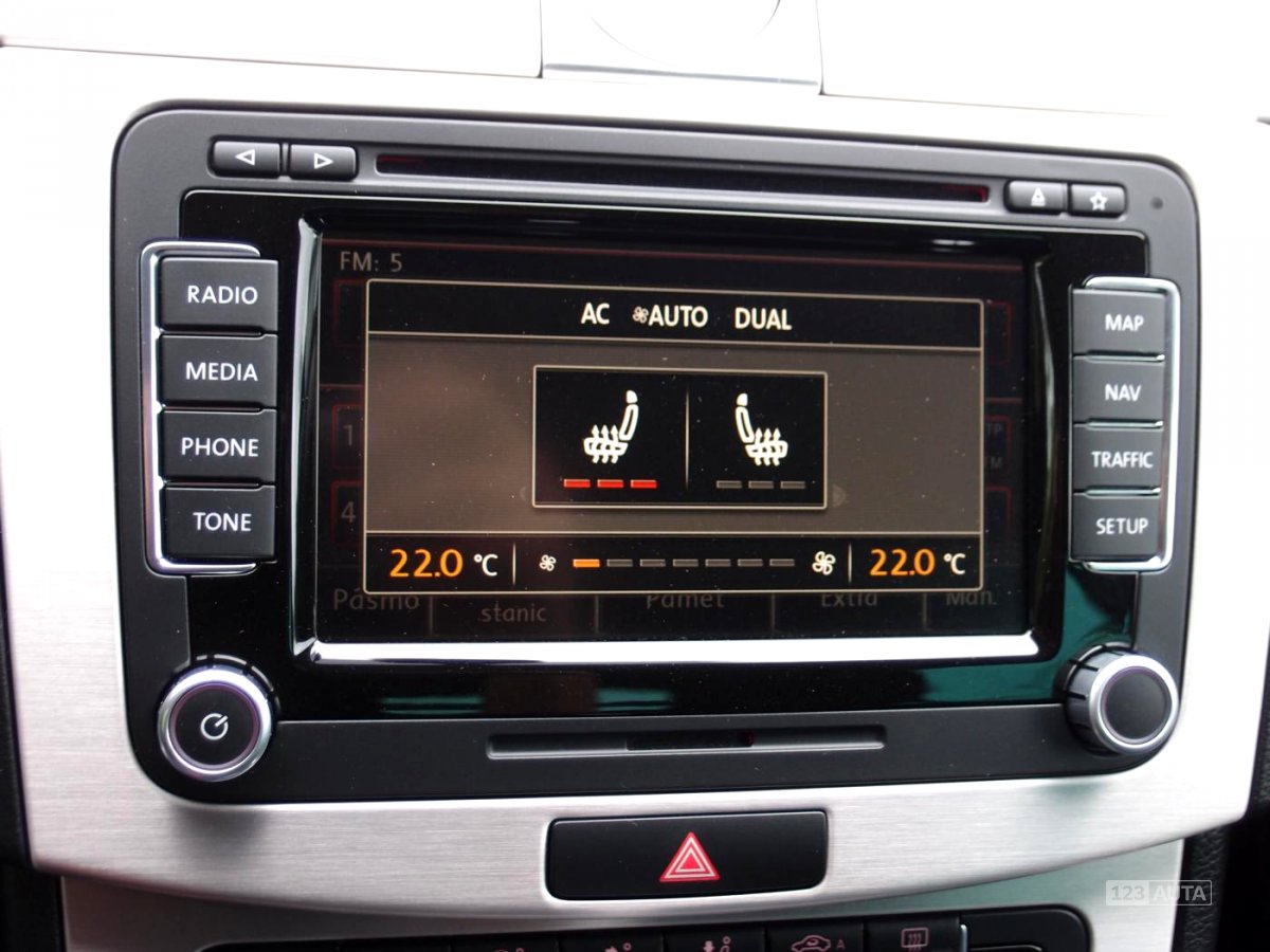 Volkswagen Passat CC, 2011 - pohled č. 19