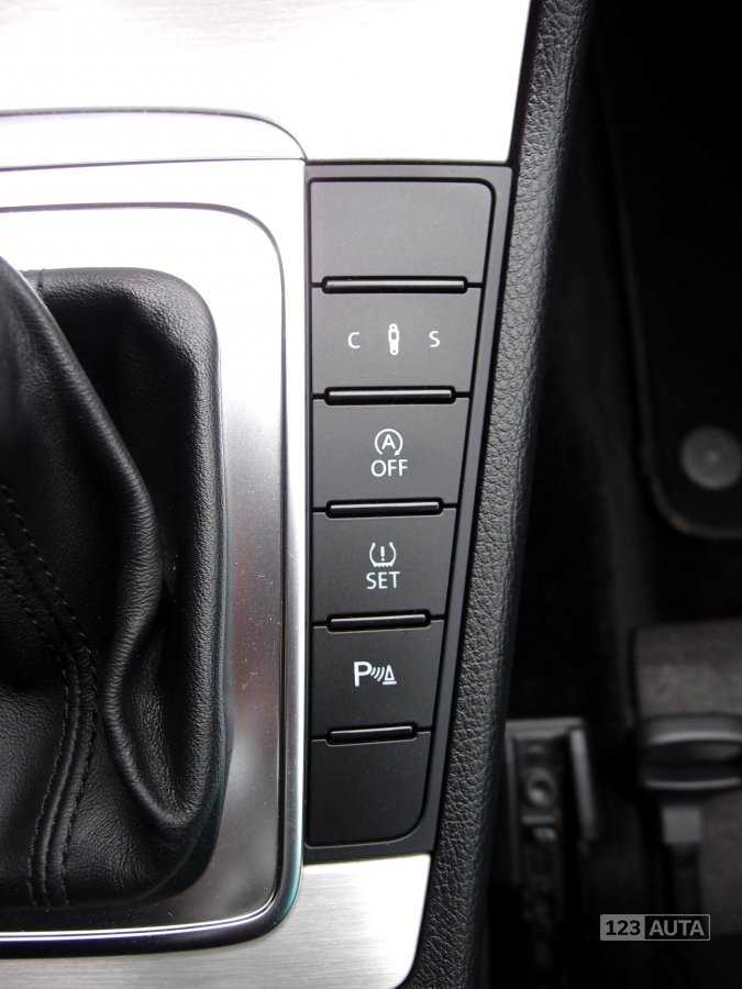 Volkswagen Passat CC, 2011 - pohled č. 22