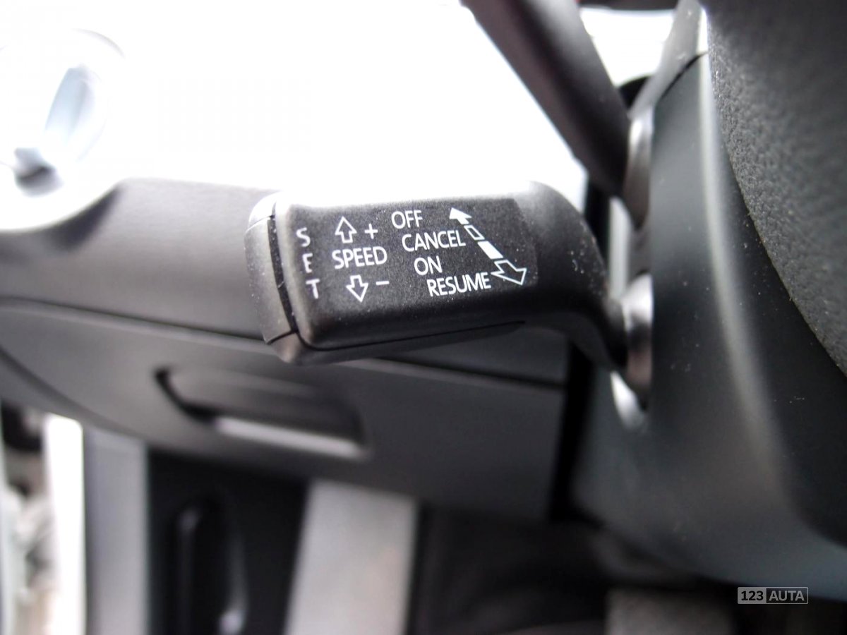 Volkswagen Passat CC, 2011 - pohled č. 28