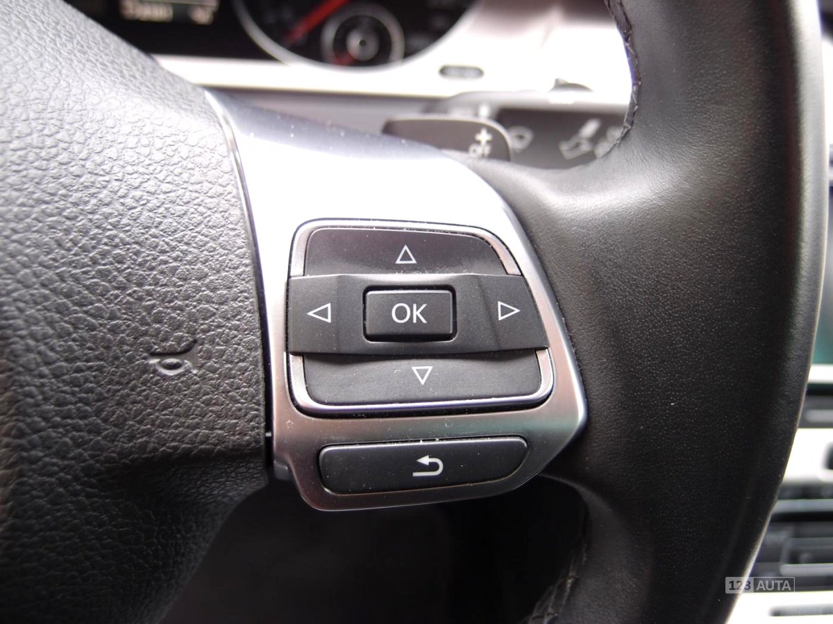 Volkswagen Passat CC, 2011 - pohled č. 30