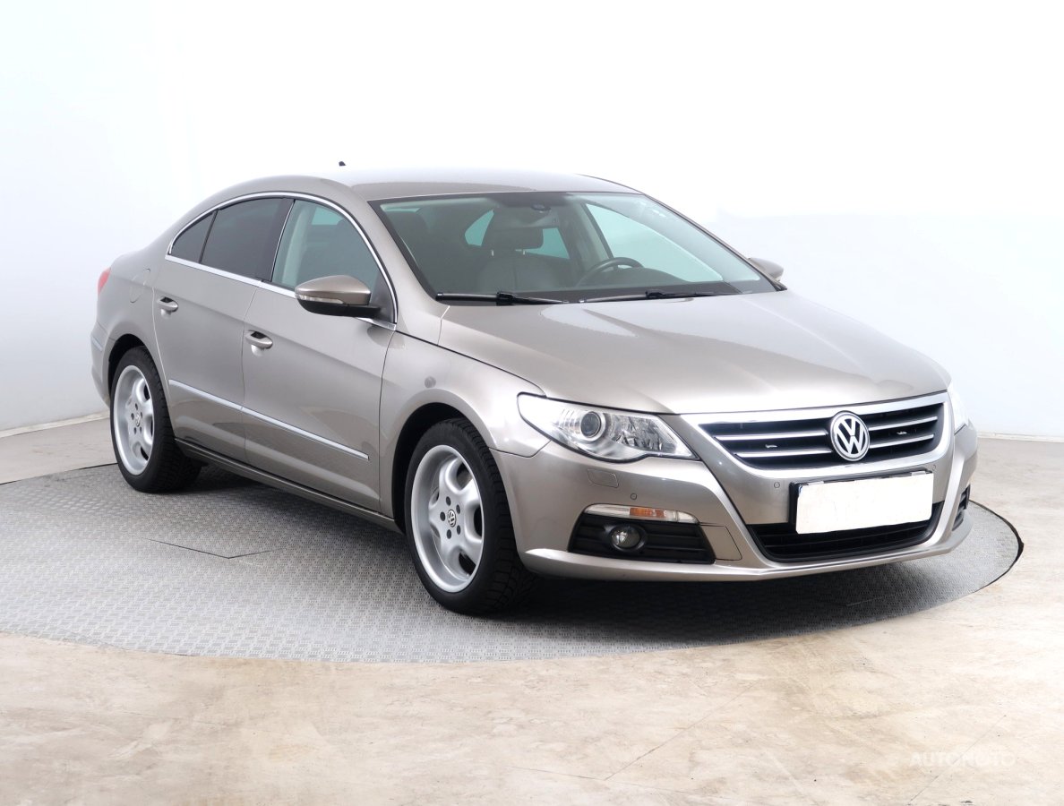 Volkswagen Passat CC, 2010 - pohled č. 1