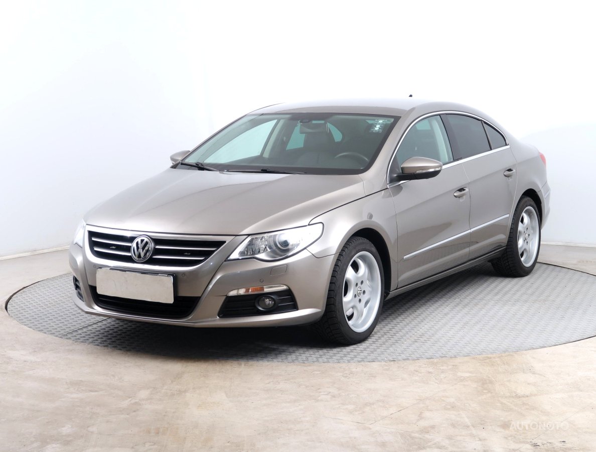 Volkswagen Passat CC, 2010 - pohled č. 3