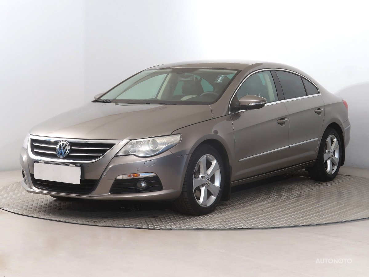 Volkswagen Passat CC, 2009 - pohled č. 3