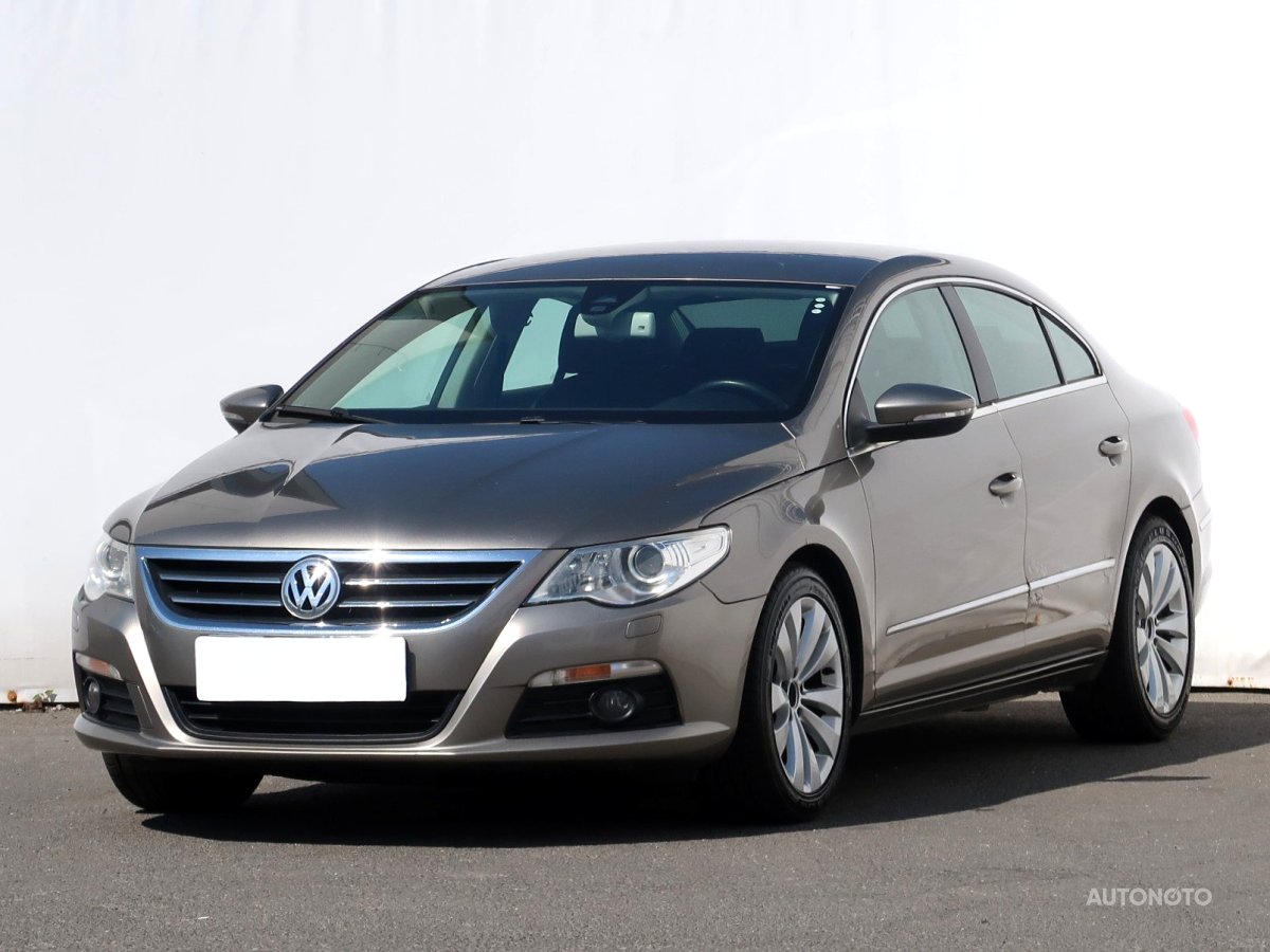 Volkswagen Passat CC, 2011 - pohled č. 3