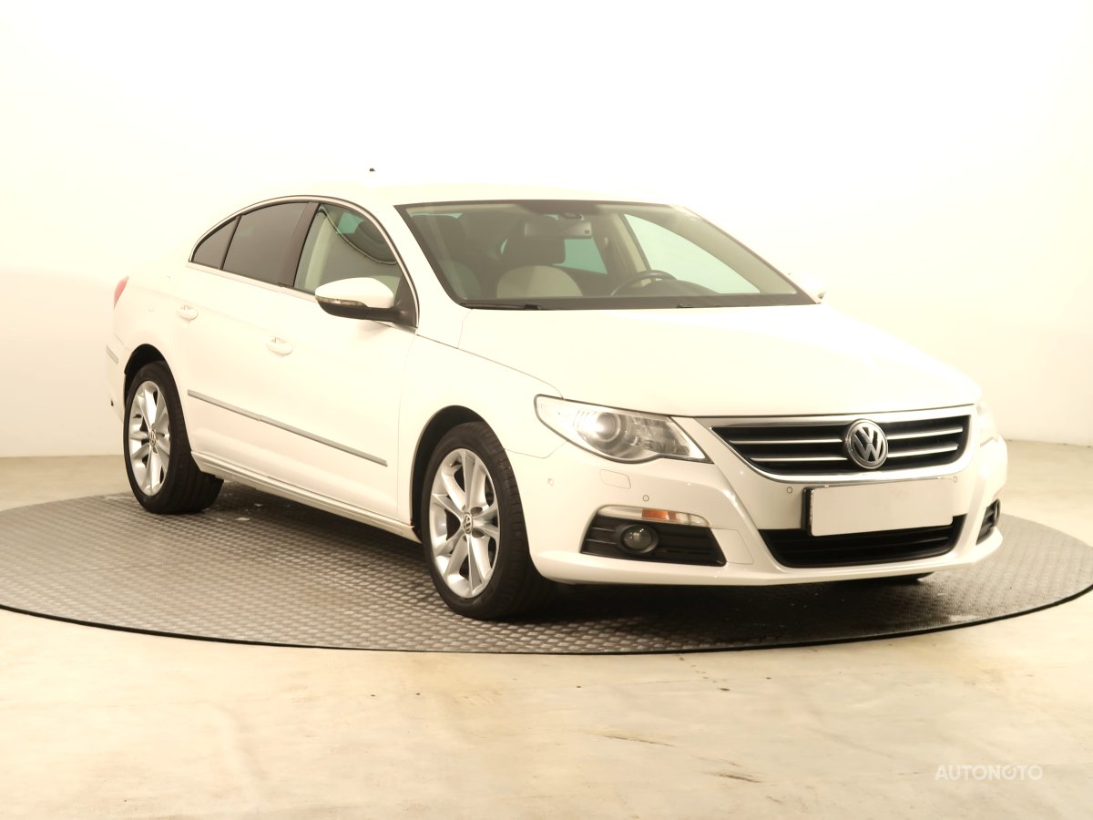 Volkswagen Passat CC, 2011 - celkový pohled