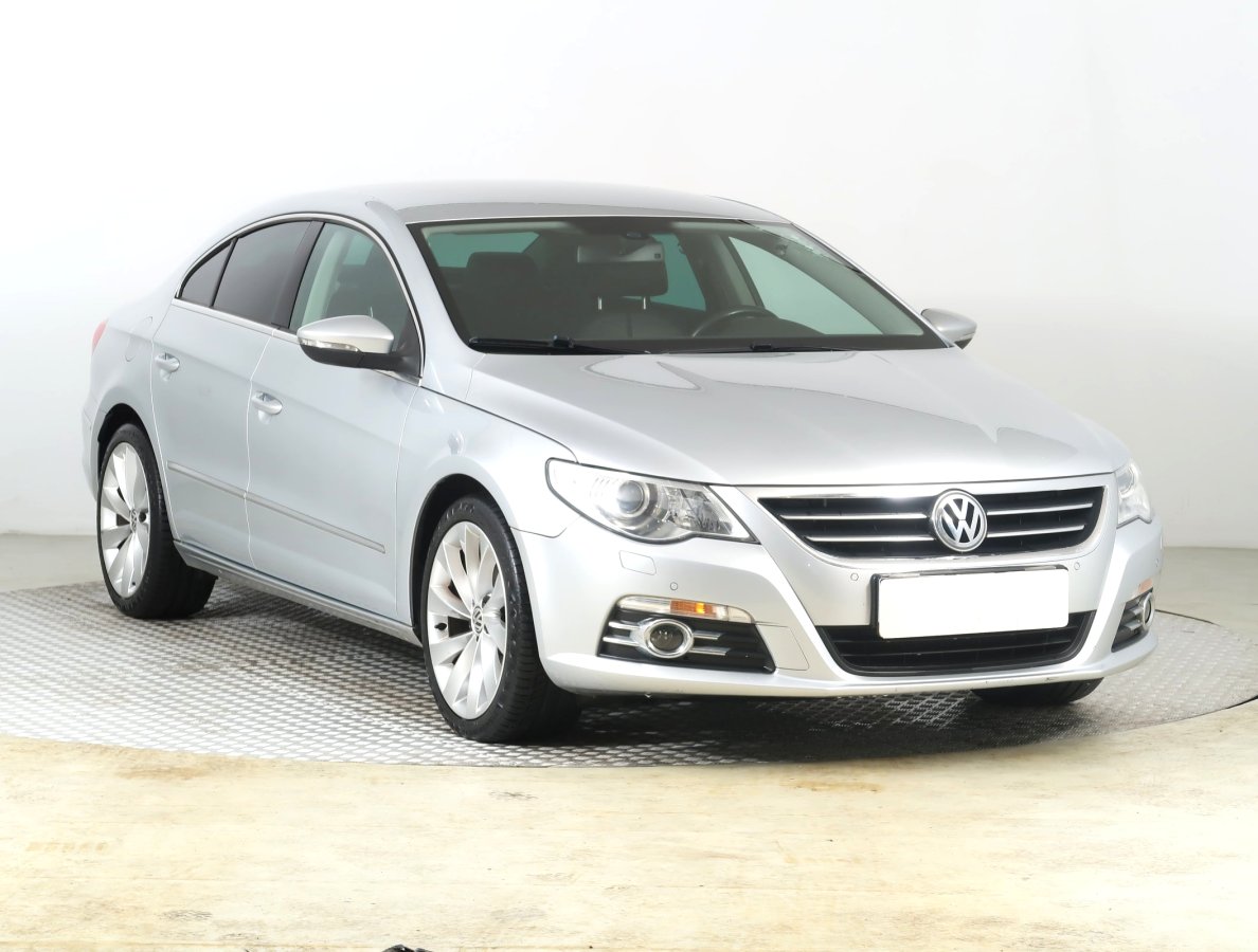 Volkswagen Passat CC, 2011 - celkový pohled