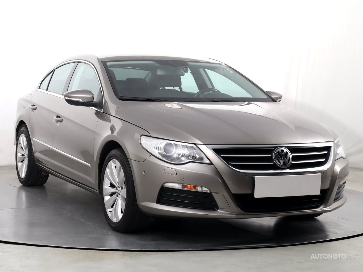 Volkswagen Passat CC, 2011 - celkový pohled