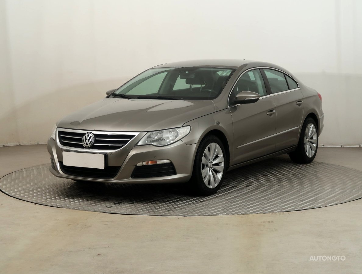 Volkswagen Passat CC, 2009 - pohled č. 3