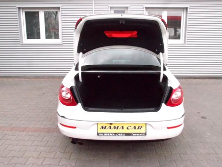 Volkswagen Passat CC, 2010 - pohled č. 12