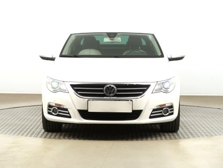 Volkswagen Passat CC, 2010 - pohled č. 2