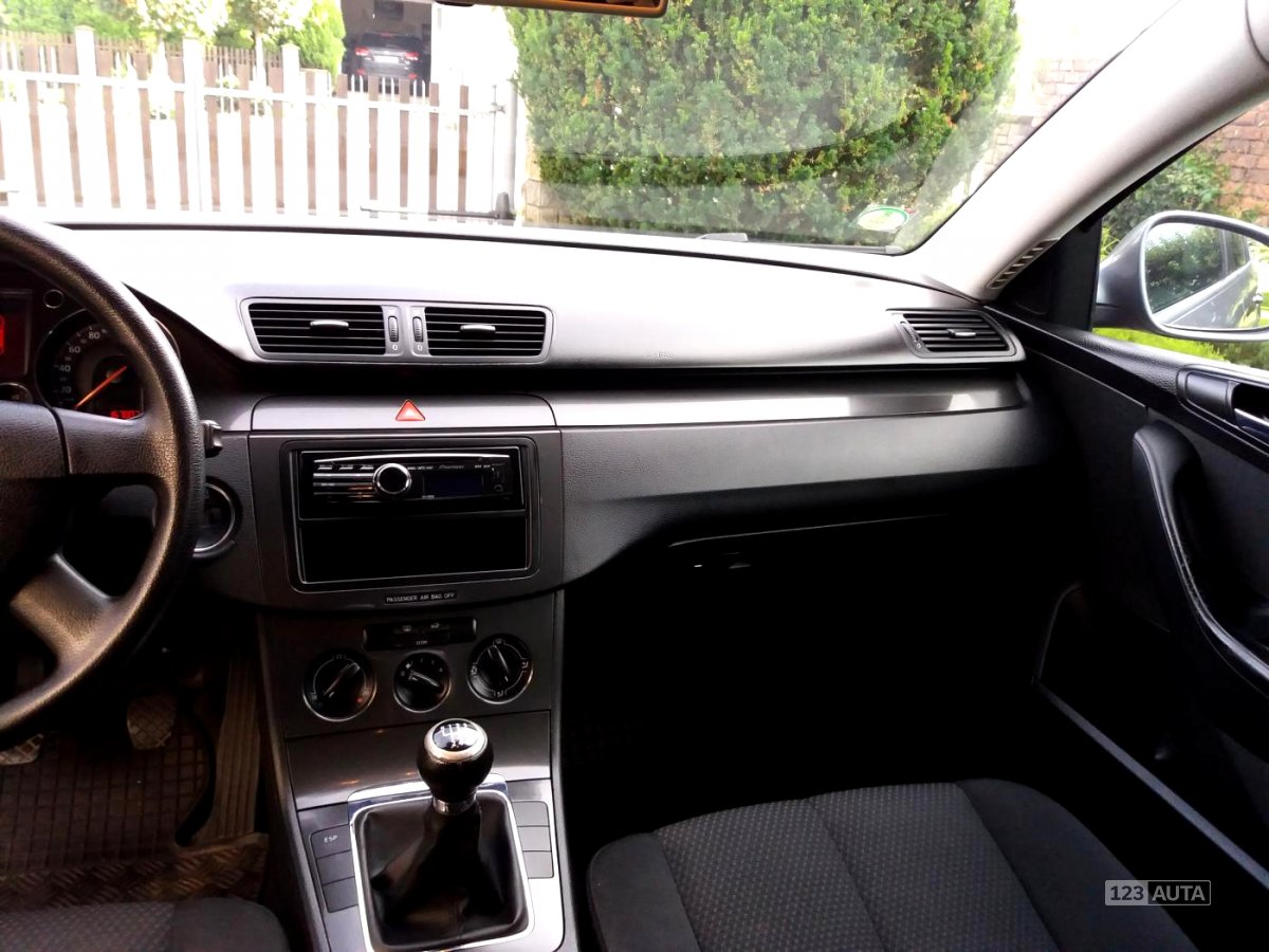 Volkswagen Passat, 2005 - pohled č. 12