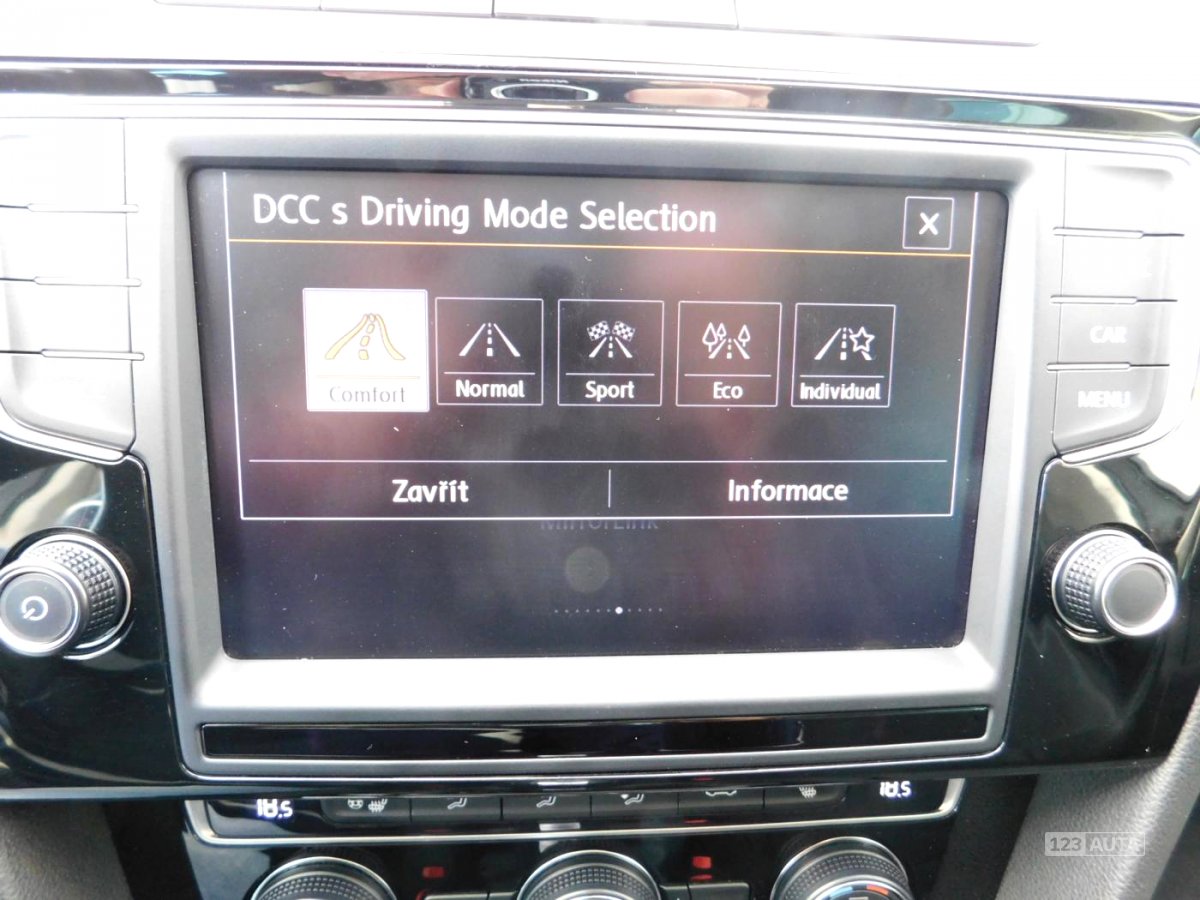 Volkswagen Passat, 2015 - pohled č. 15