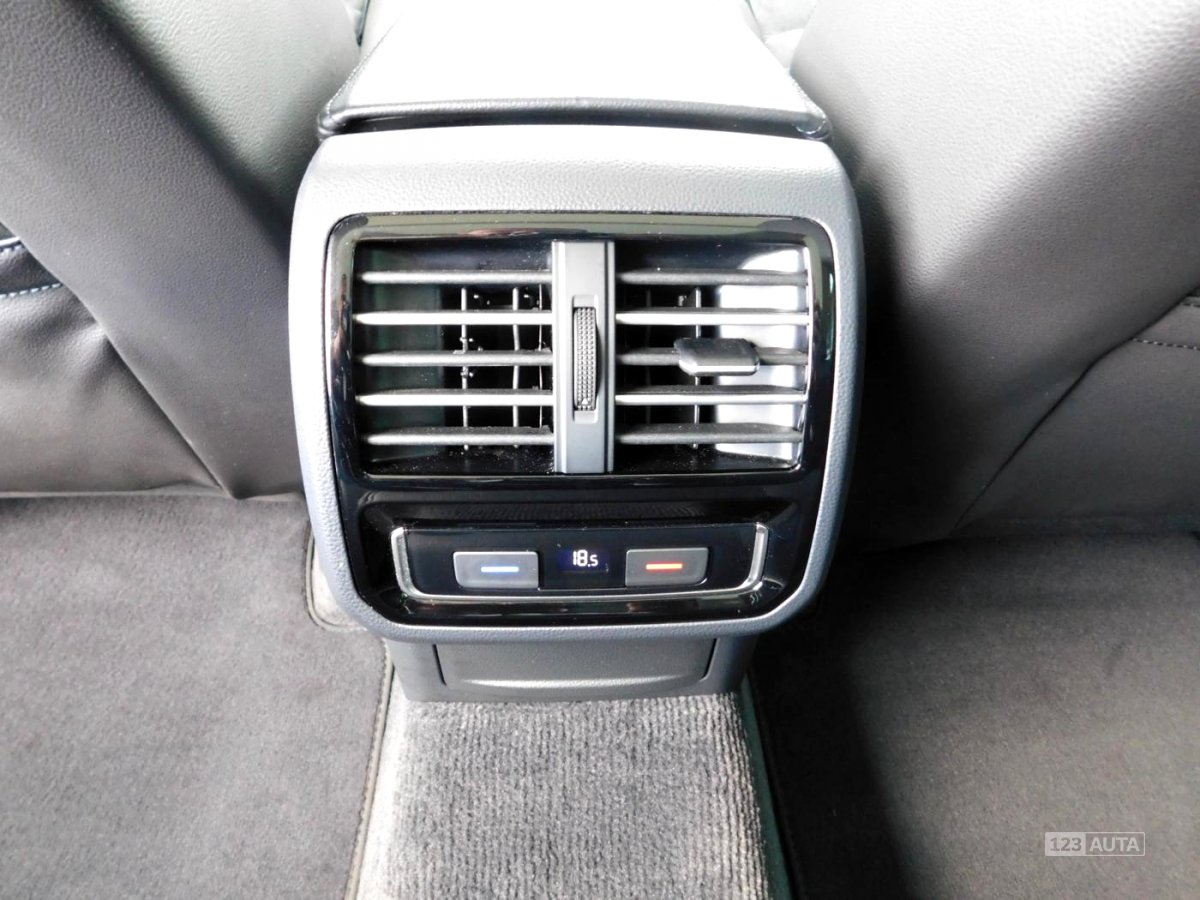 Volkswagen Passat, 2015 - pohled č. 19