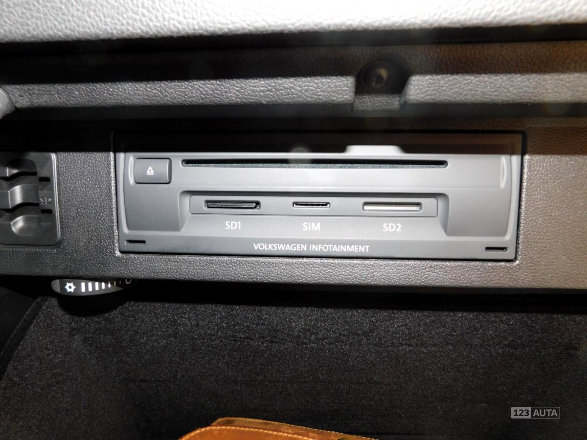 Volkswagen Passat, 2015 - pohled č. 25